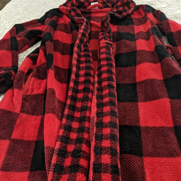 Secret Treasures Robe - Picture 3 of 7